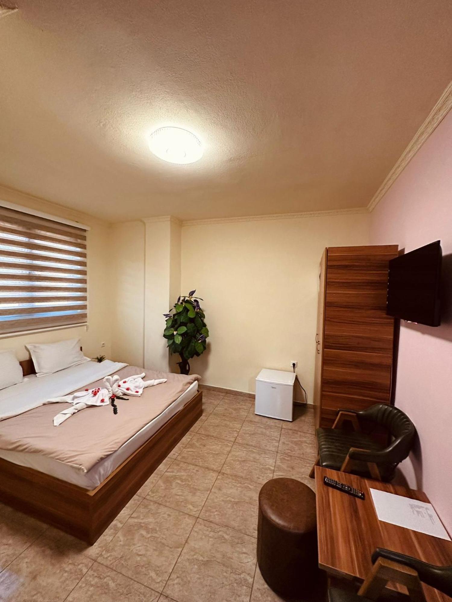 Hotel Atika Skopje Eksteriør billede